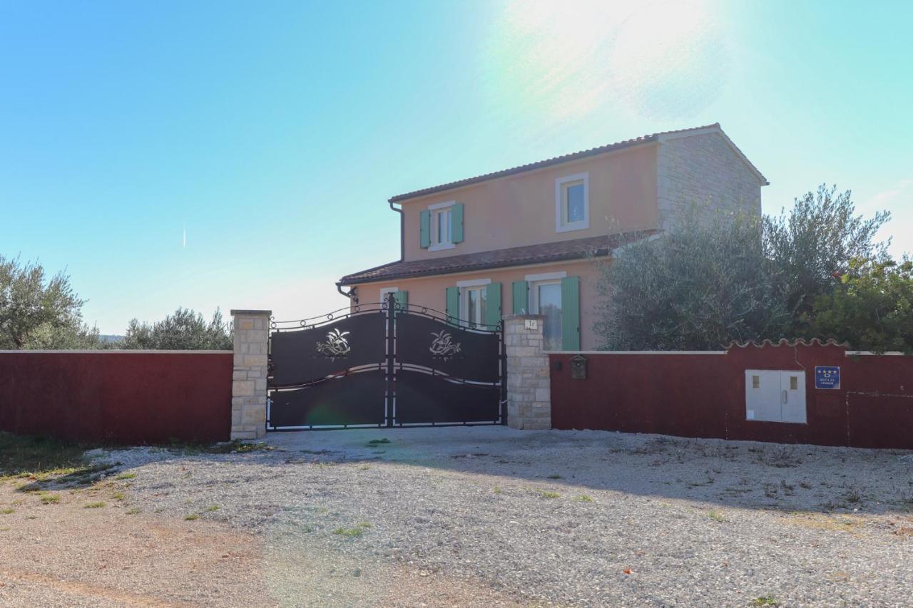 Villa Nona Marija Sveti Lovreč Pazenatički Exterior foto